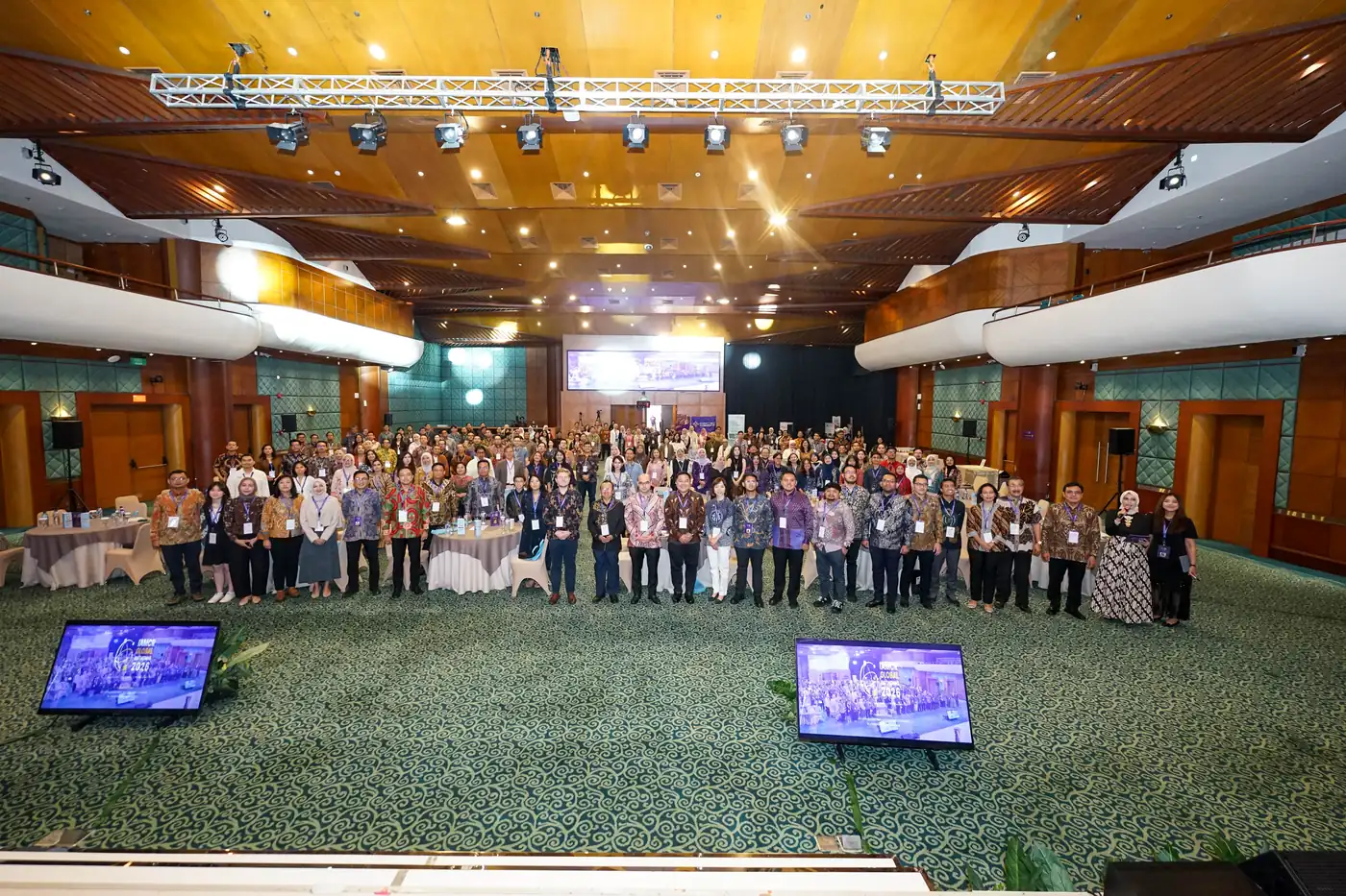 IAMCR members connecting at Global Gathering 2026